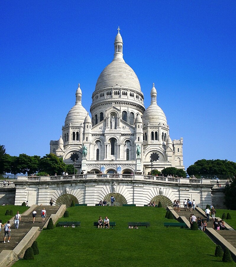Travel the world: The Sacré-Coeur Basilica-Sheet1