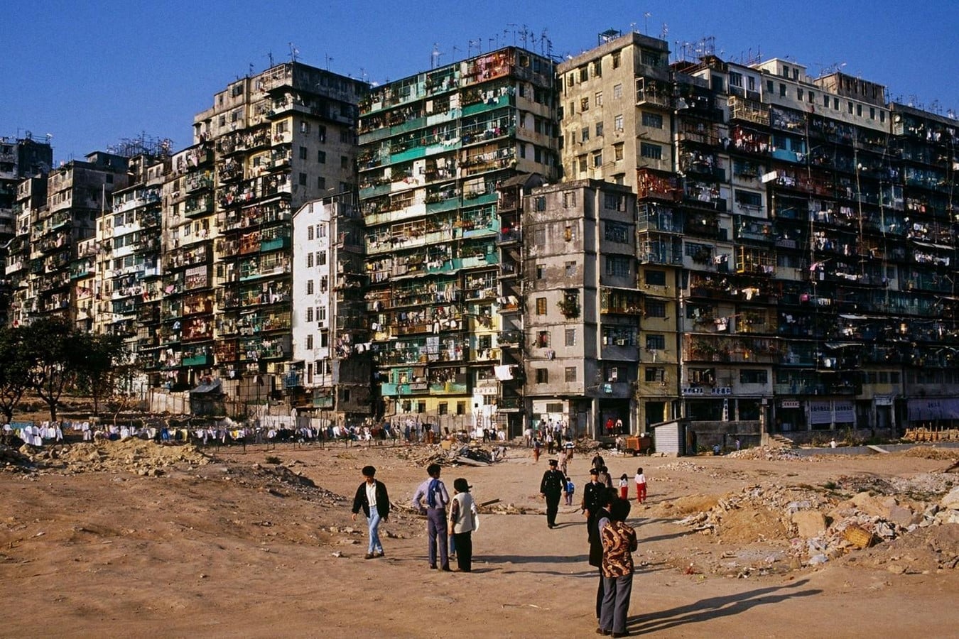 Kowloon wall city: Dystopian Architecture-Sheet2
