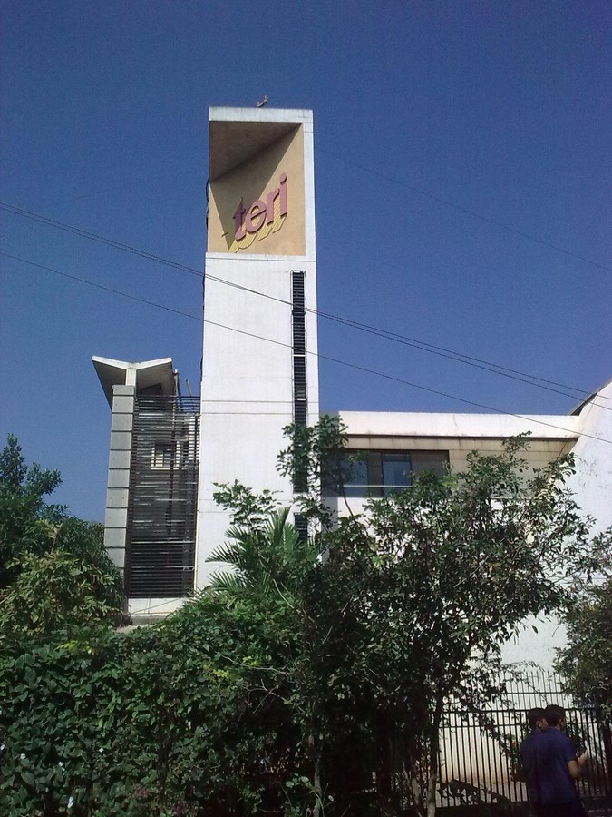 Examples of Climate responsive buildings-Sheet2