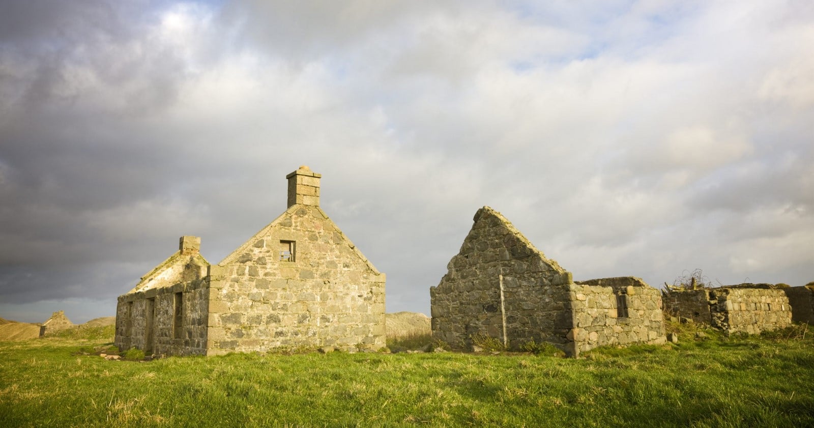 Scotland: Noteworthy Vernacular Buildings-Sheet1