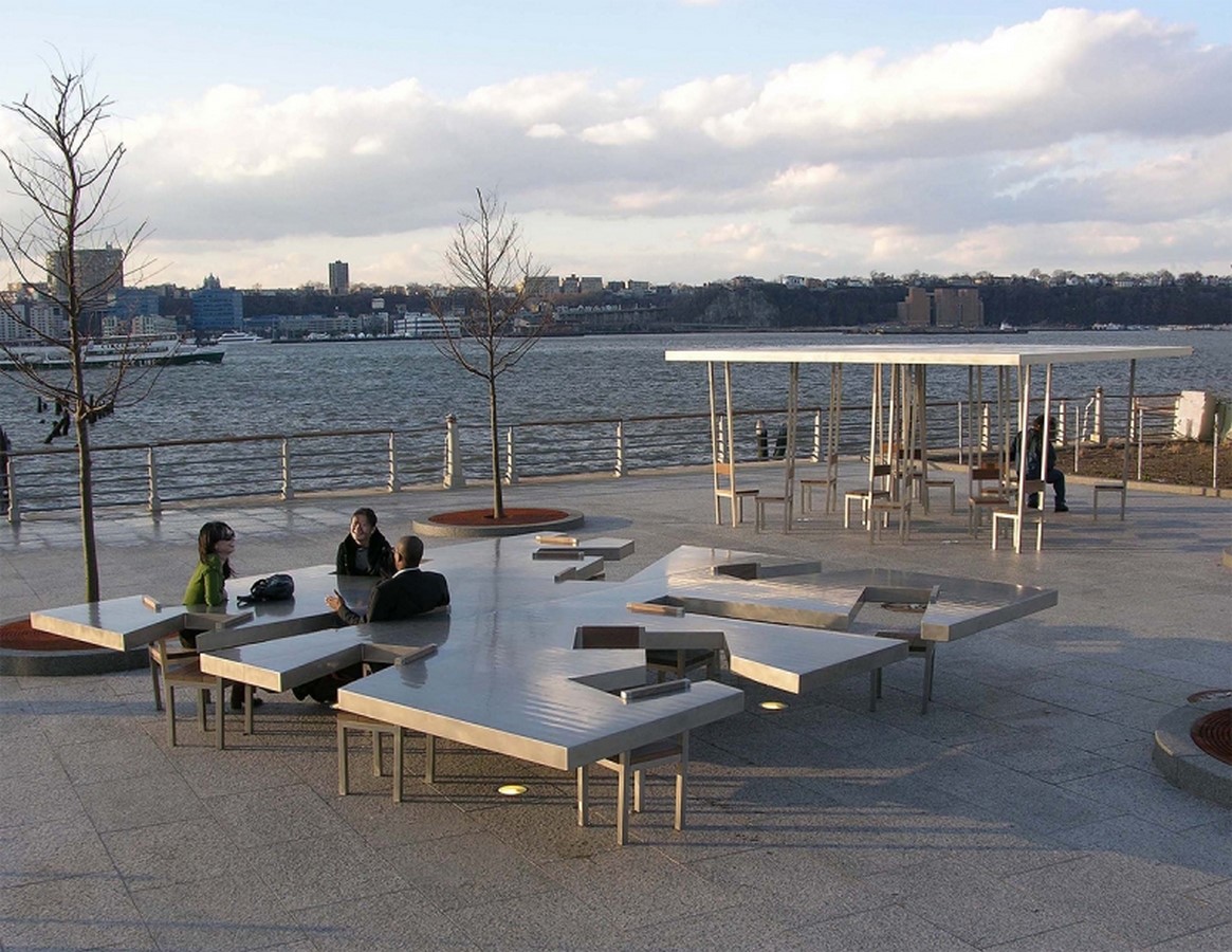 Art in the 21st century Site-Specific Performances-Sheet5