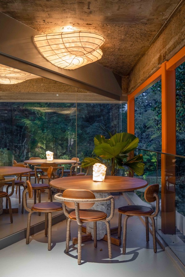 Innovative Recycled Materials in Furniture Design-Sheet2