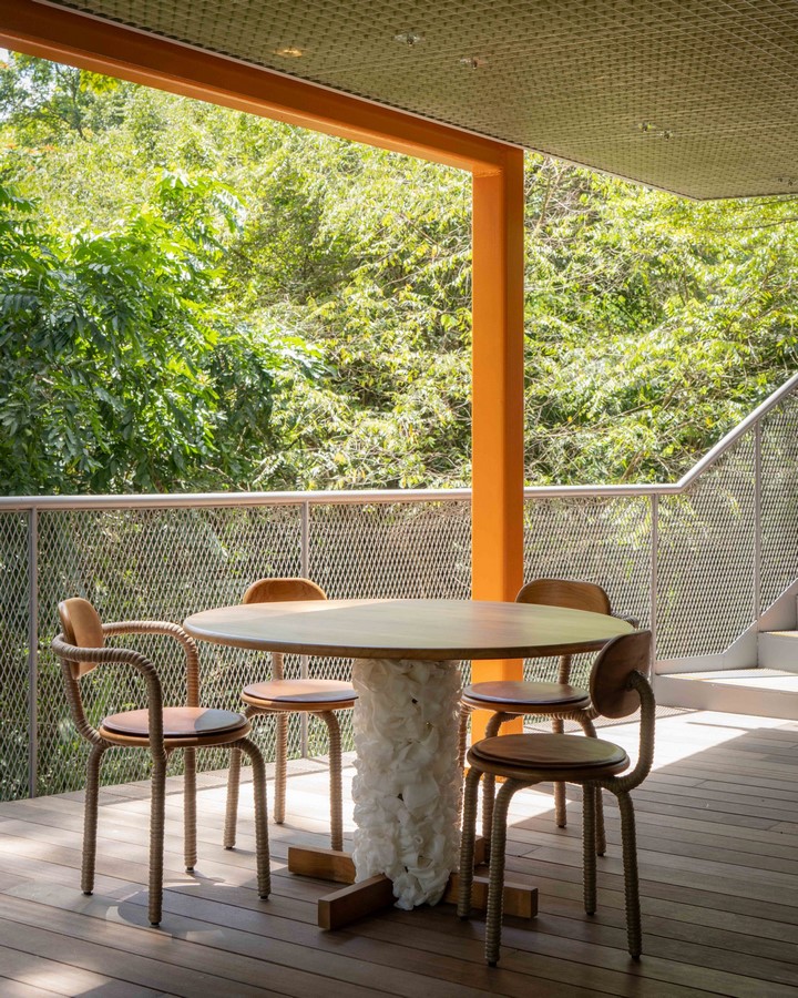 Innovative Recycled Materials in Furniture Design-Sheet3