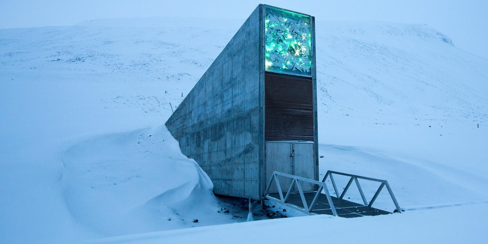 Building for Tomorrow: Integration of Sustainability in Extreme Environment Architecture-Sheet10