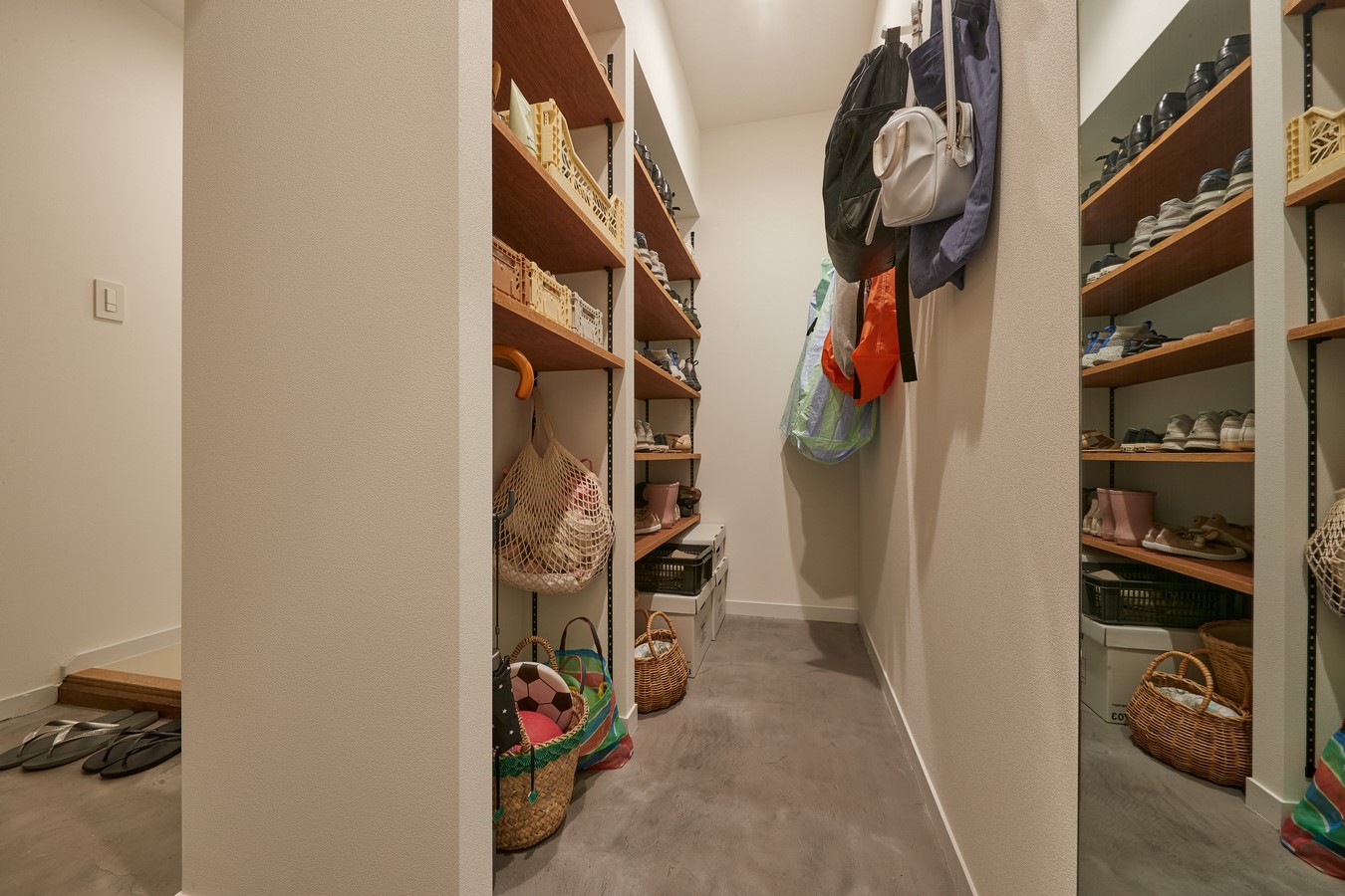 Hayama Apartment by Residence-Sheet10