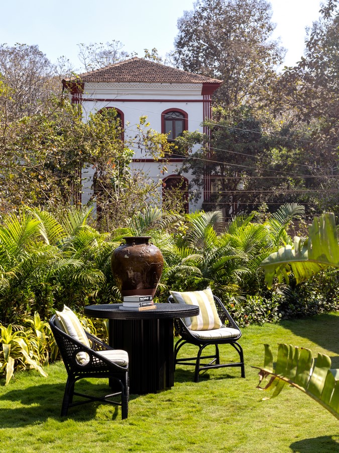 Charming Outdoor Settings by Beyond Designs-Sheet5