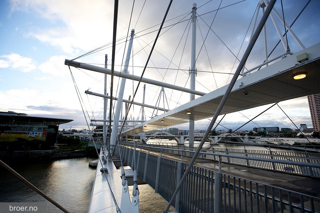 Project in-depth Kurilpa Bridge-Sheet4