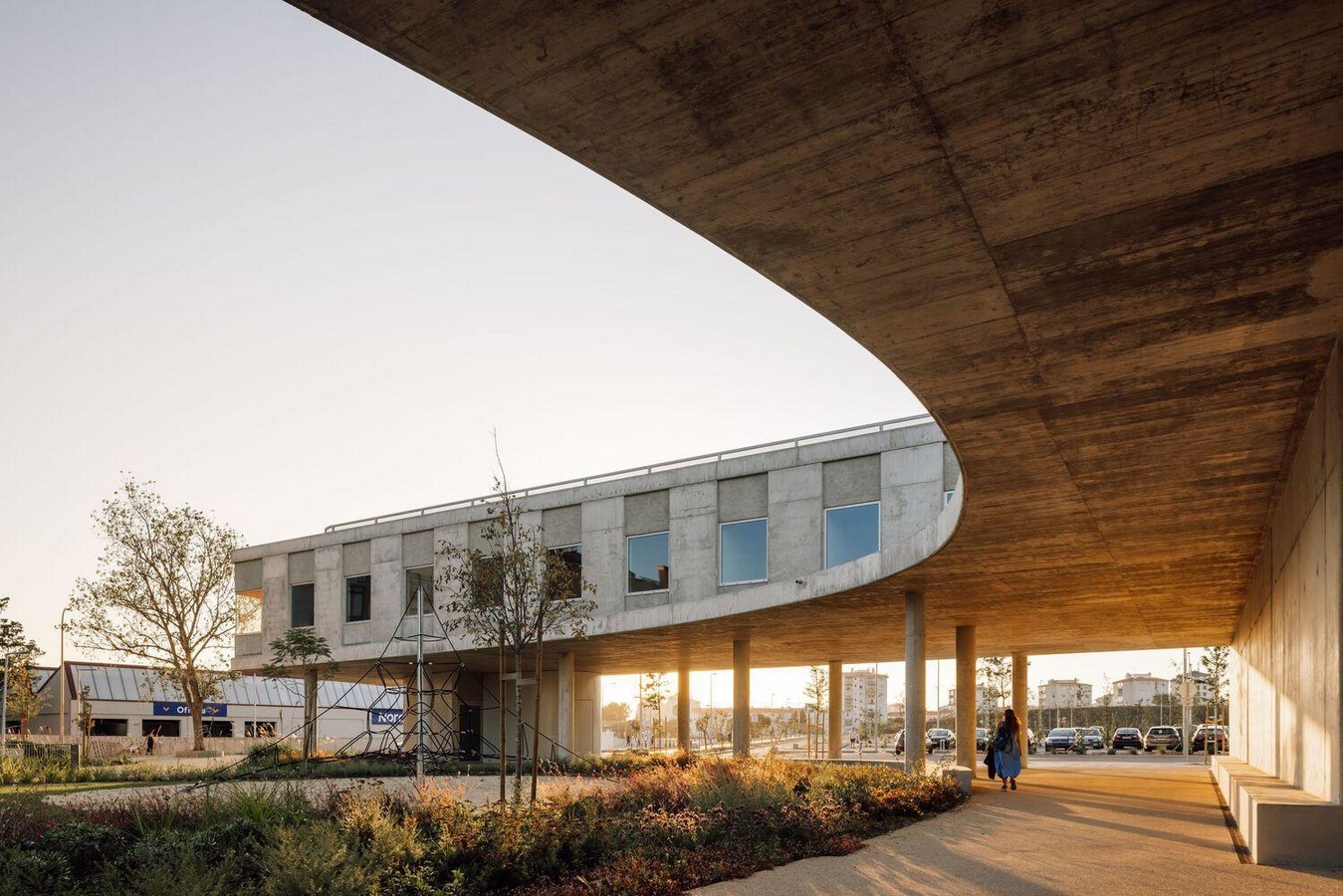 Uncovering the Brilliance of Healthcare Architecture Carcavelos Health Complex-Sheet1