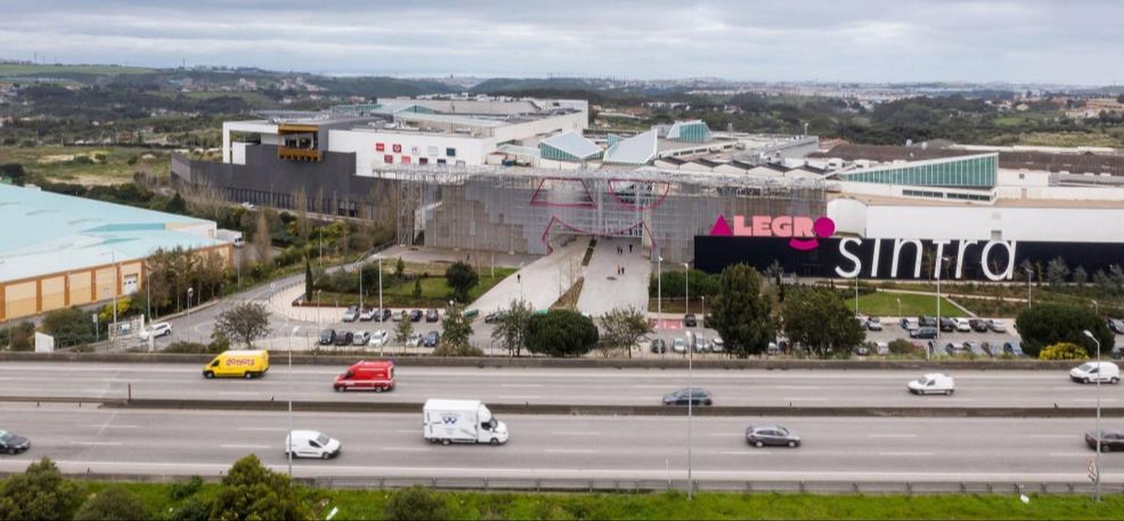 Shopping Malls Get a Sustainable Makeover Where Shopping Meets Eco-Conscious Design-Sheet16