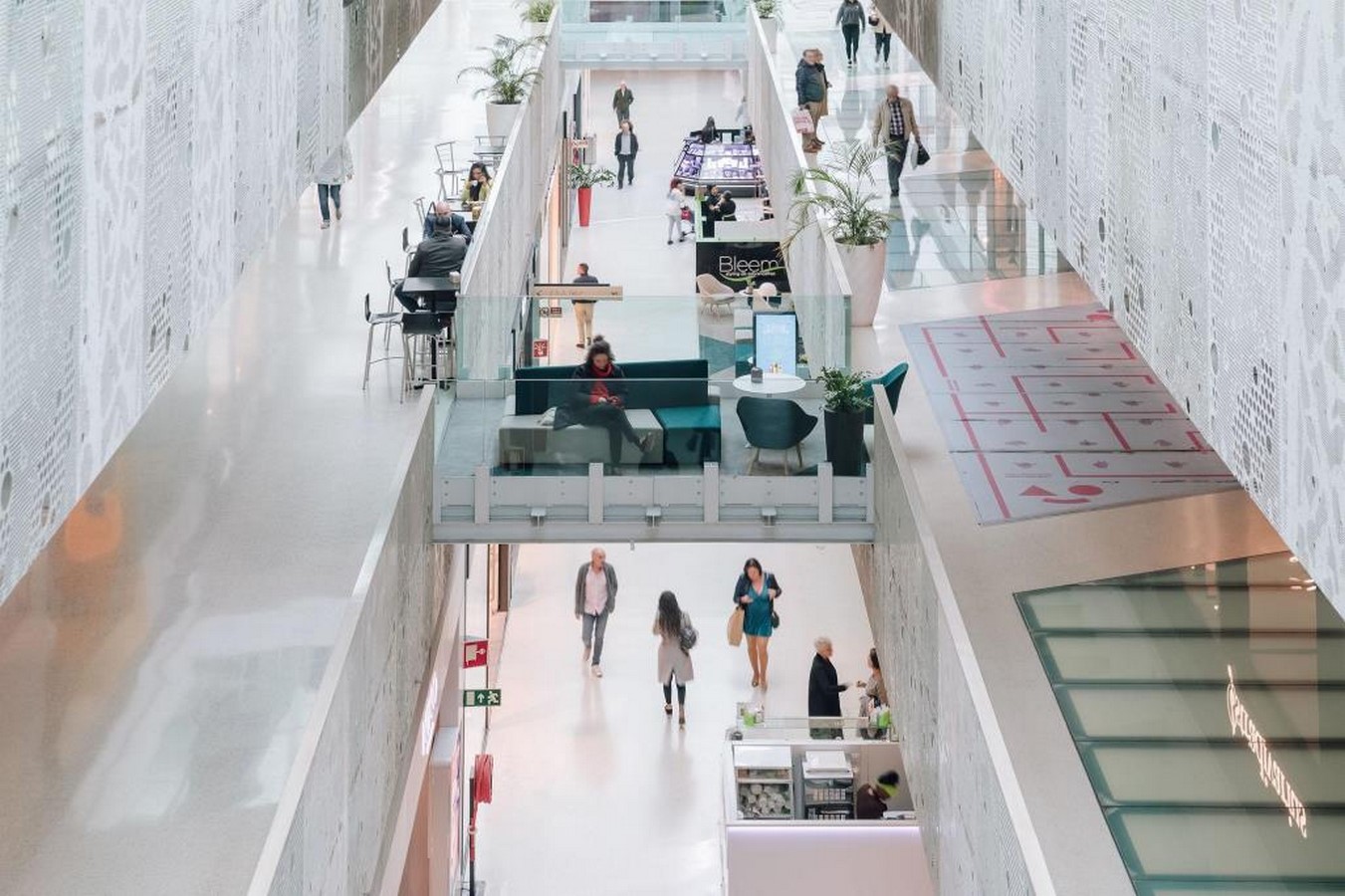 Shopping Malls Get a Sustainable Makeover Where Shopping Meets Eco-Conscious Design-Sheet19