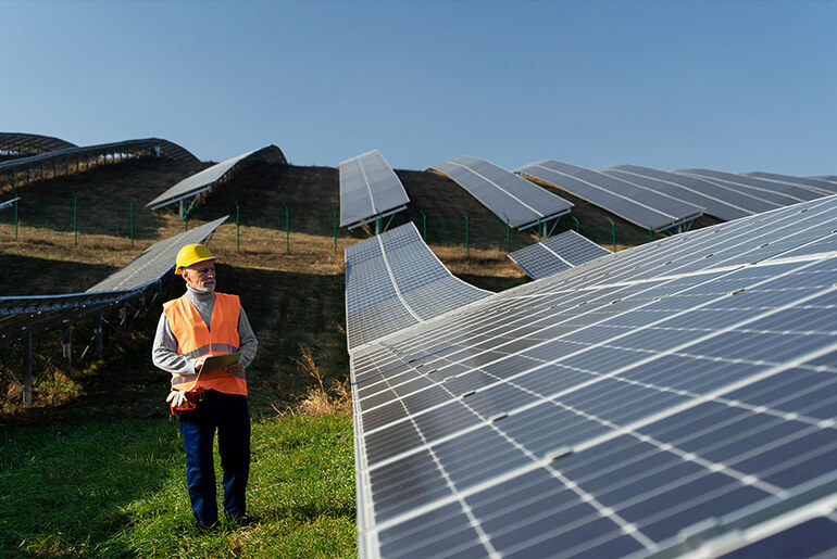 Advantages of Installing Solar Arrays