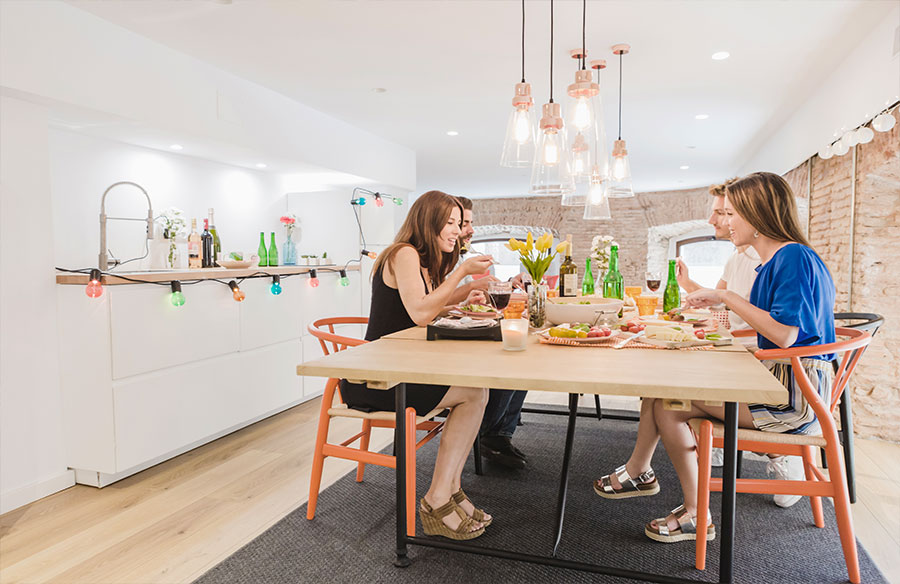 The New Gathering Spot: Creating a Sociable Kitchen in Open-Plan Homes