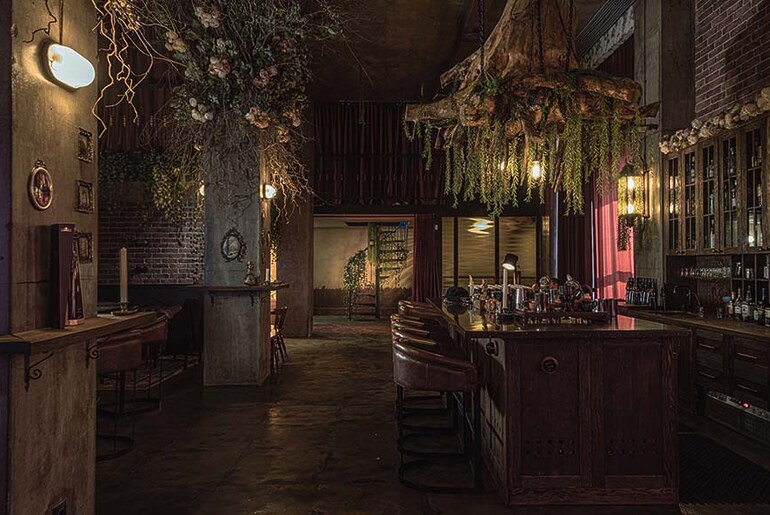 Experimental bar by Kvadrat architects