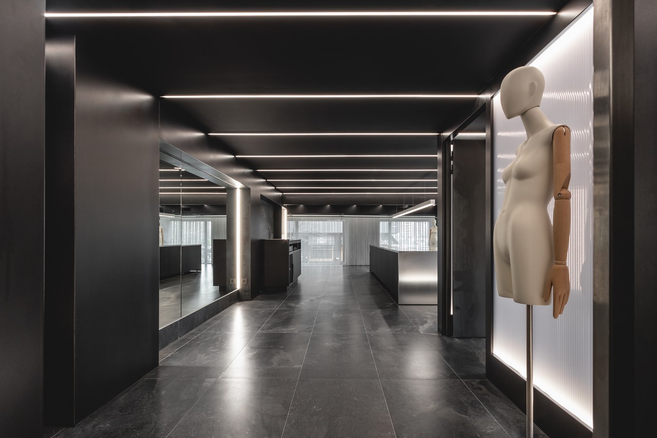 BACK PONIENTE FASHION STORE by BUHO ARQUITECTOS-Sheet10