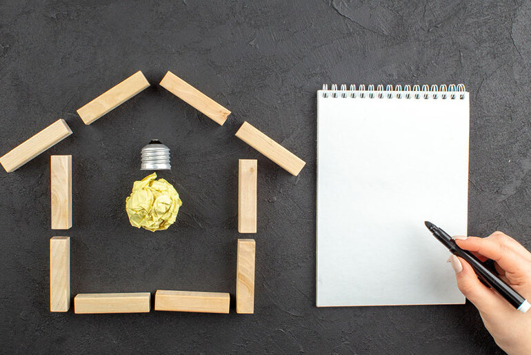Flexible Learning: Advantages of Online Real Estate License Programs