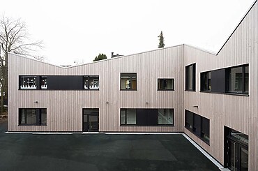 Learning Landscapes under Roof Landscapes by sehw architektur