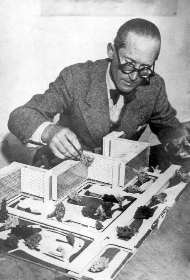 UNESCO World Heritage Sites: The Architectural Work of Le Corbusier, an Outstanding Contribution to the Modern Movement-Sheet1