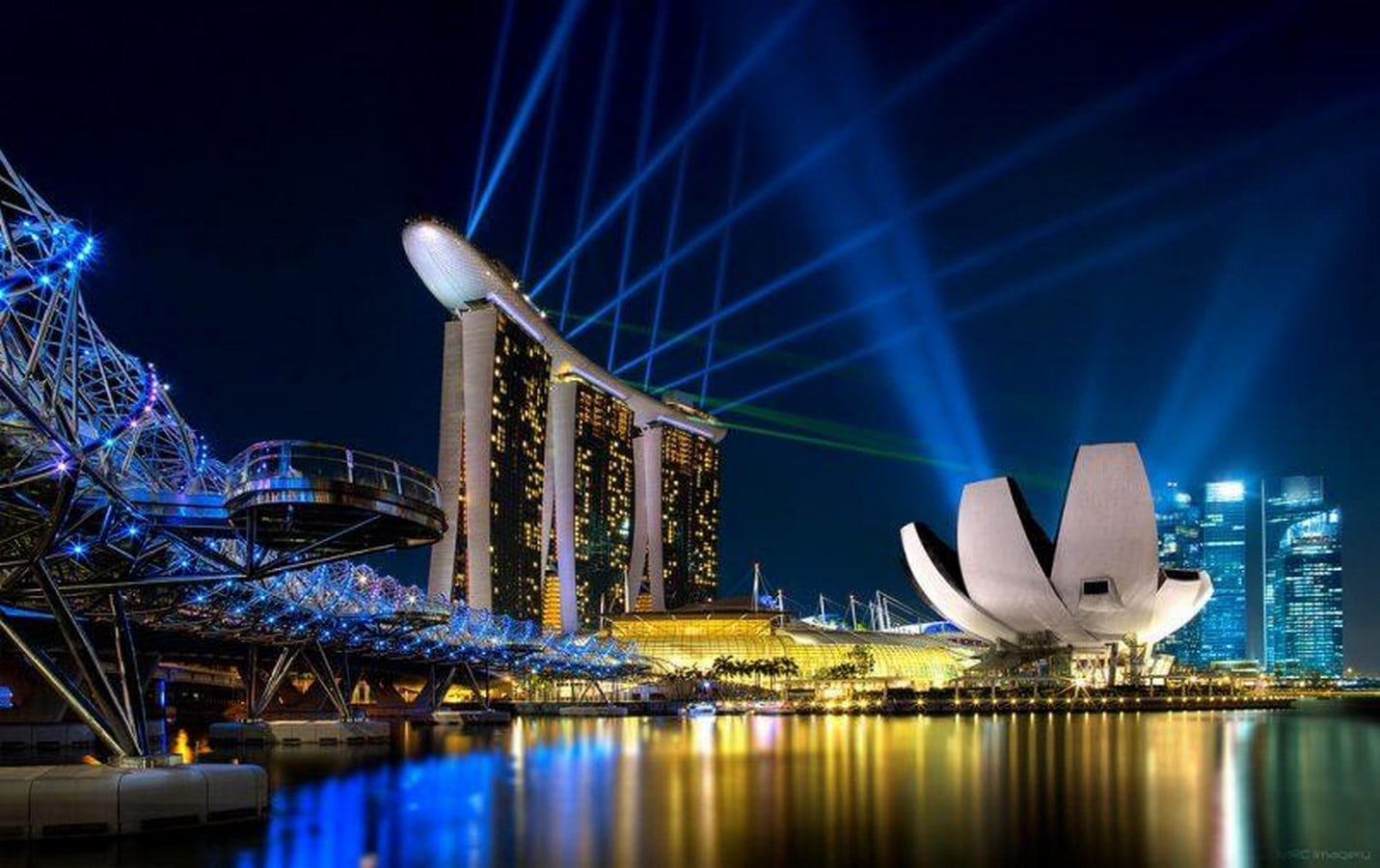 The Art Science Museum by Moshe Safdie-Sheet3