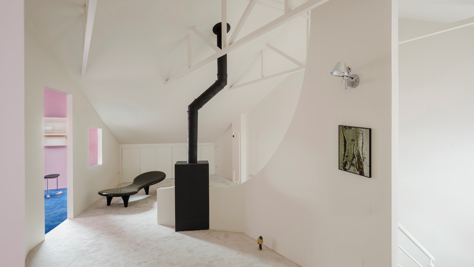 A doorless house by Casa Antillón -Sheet3