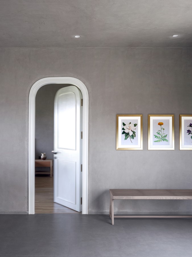 Grey and Gold in Interior Wall Design Trends of 2024 by Azure Interiors-Sheet4