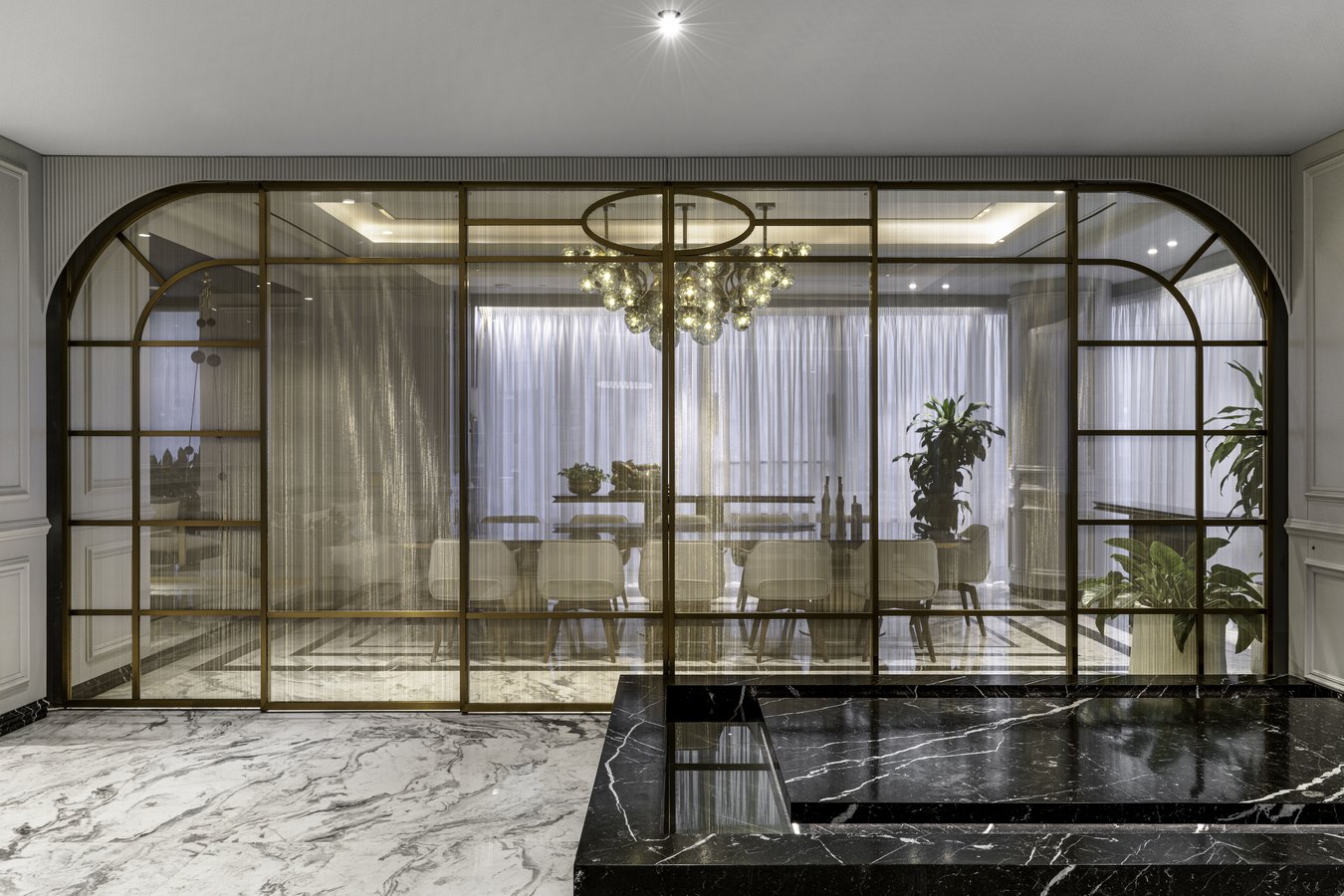 A Timeless Classic – Dr Kulin Kothari’s Residence by Studio Design Inc ...