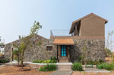 Jalihal House by M+P Architects Collaborative