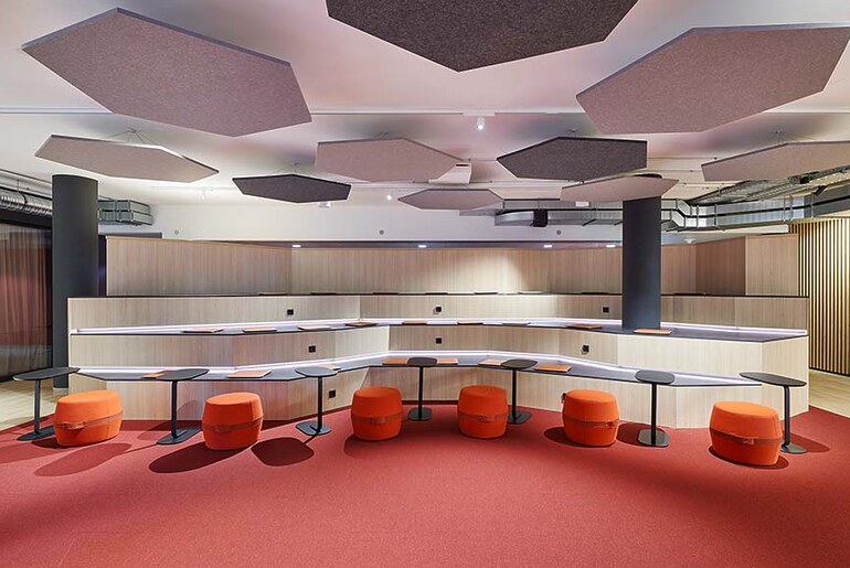 Informal meeting hubs for German broadcaster by Evolution Design