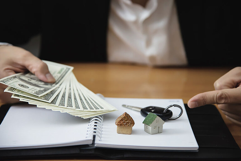 How Cash Home Buyers Simplify the Process of Selling Your House Fast