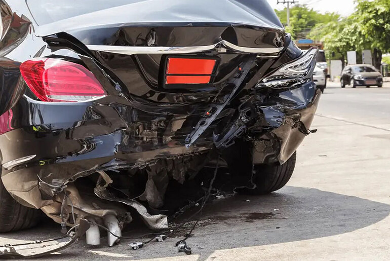 How Houston Car Accident Lawyers Assist in Proving Liability After a Collision