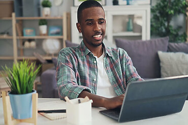 Harnessing AI for Smarter Domain Name Choices