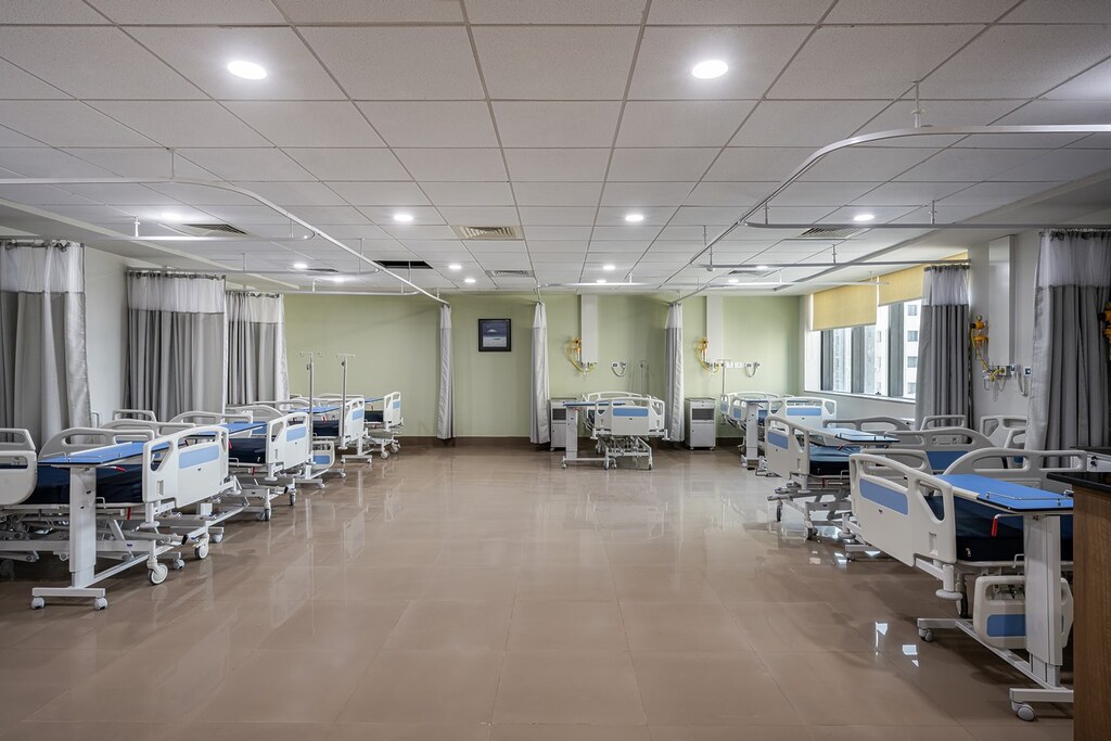 Nirali Multispeciality Hospital by Crest Architects & Interior ...