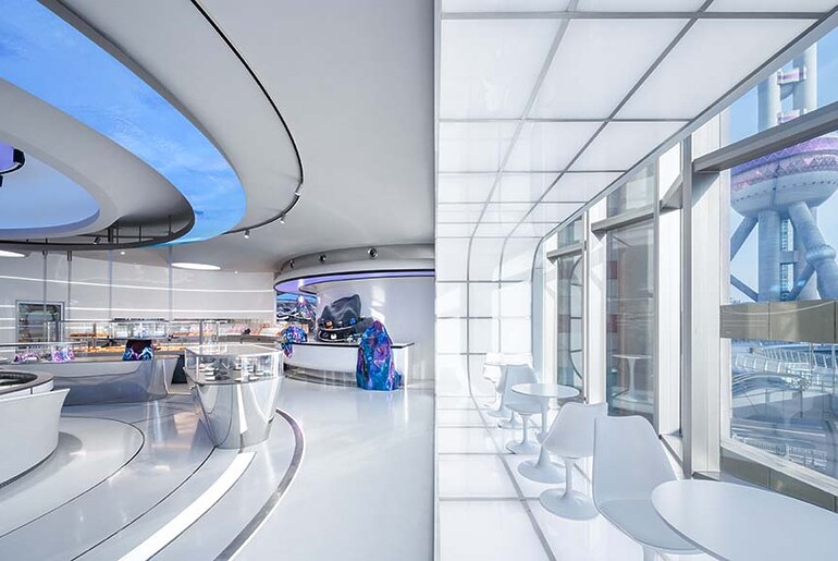 Holiland Travel Flagship Store by Slt Design