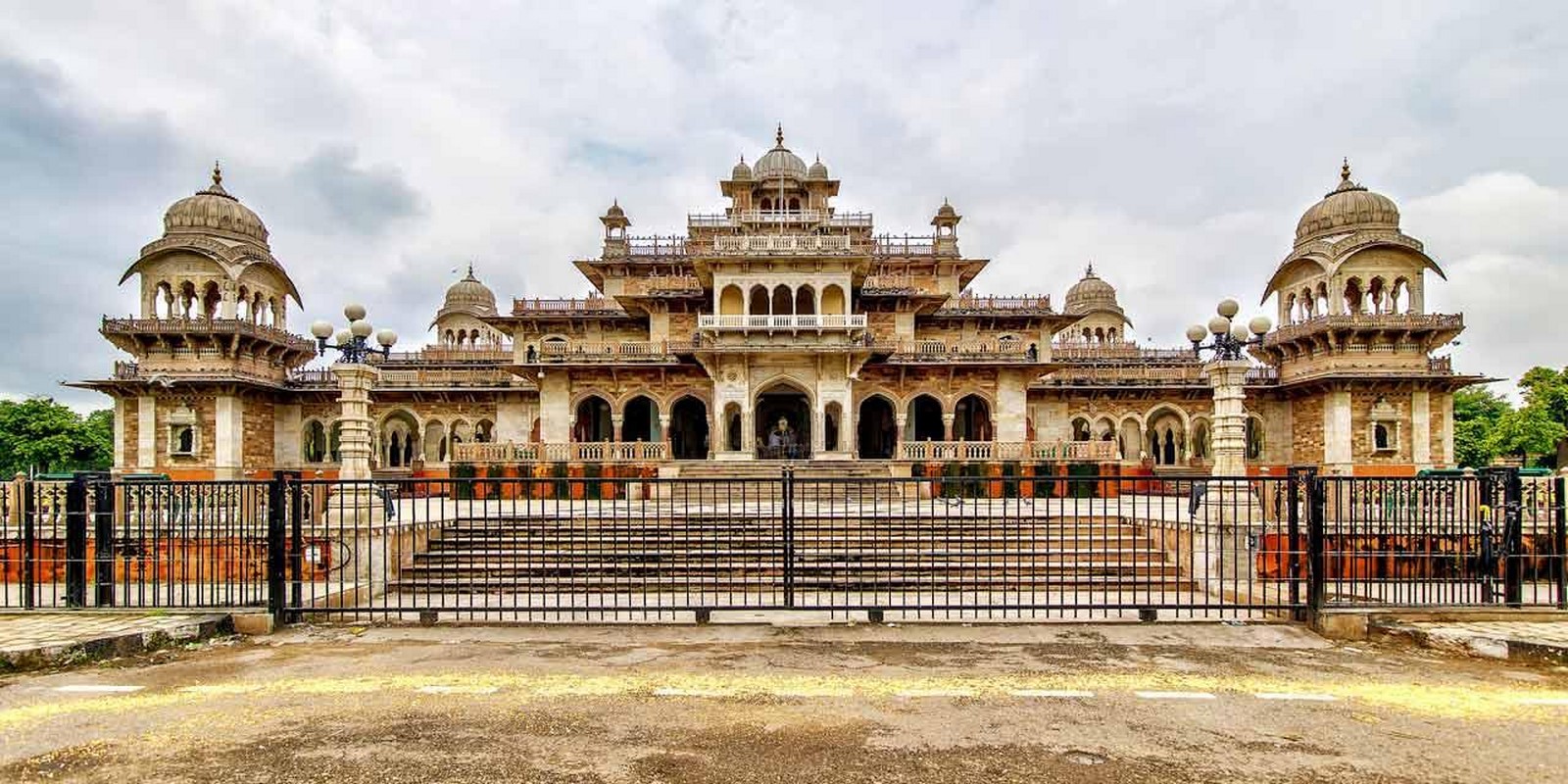 The Indigenous Cities of Rajasthan- Jaipur and Udaipur-Sheet3