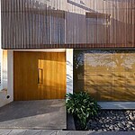 Christian Schlatter uses weathering steel to enclose the house in Córdoba with screens-Sheet1