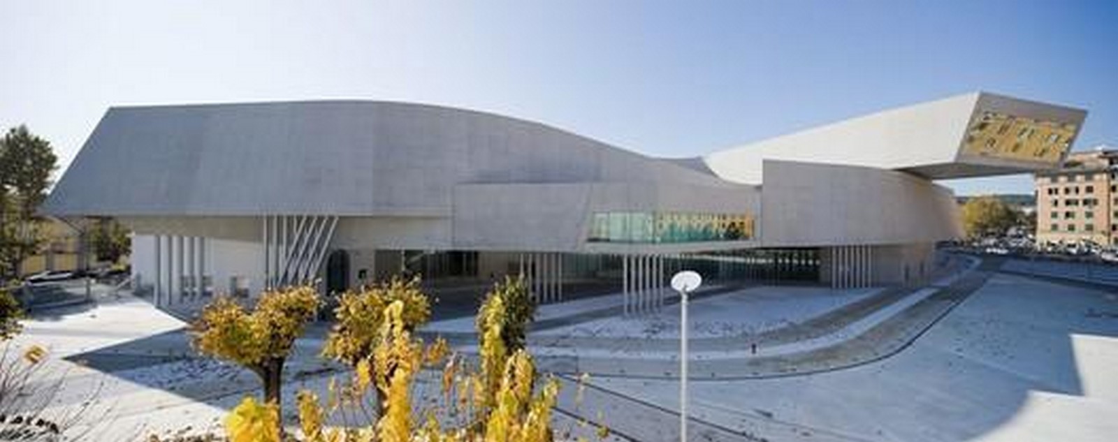 Art as Architecture Exploring Sculptural Buildings and Their Cultural Impact-Sheet4