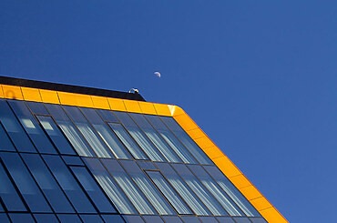 Smart Exterior Features Enhance Building Efficiency