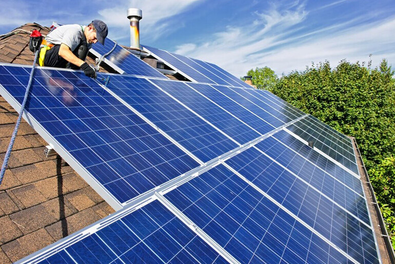 Choosing the Right Solar Installer: A Comprehensive Guide