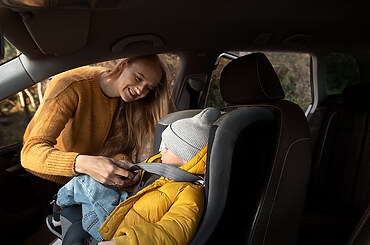 Why Baby Car Seats Are Essential: Safety, Benefits, and Shopping Tips for New Parents
