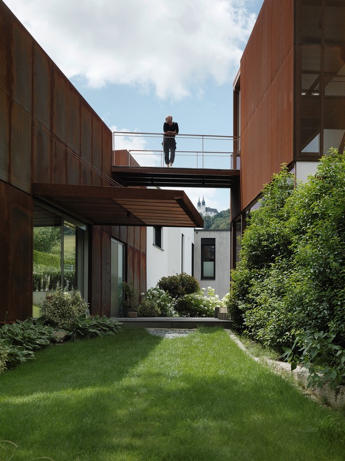 Deconstructed House by INNOCAD architecture-Sheet3