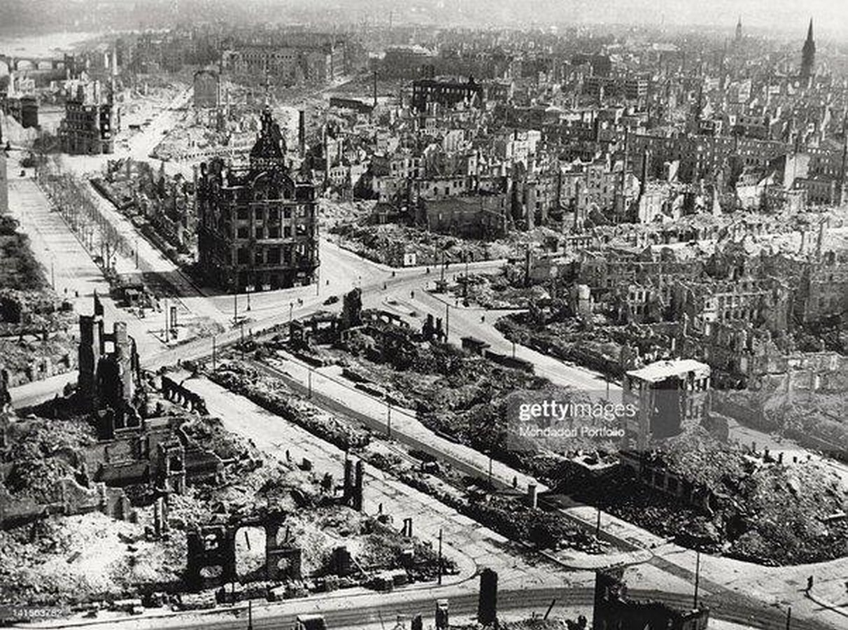 Architectural Symbolism and Identity in War-Torn Areas-Sheet6