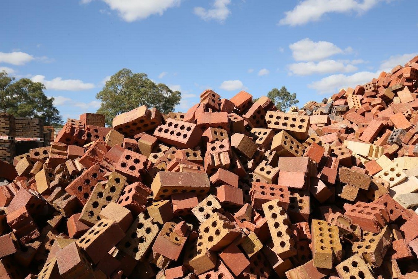 Innovative Waste Management Solutions for Construction Sites-Sheet2