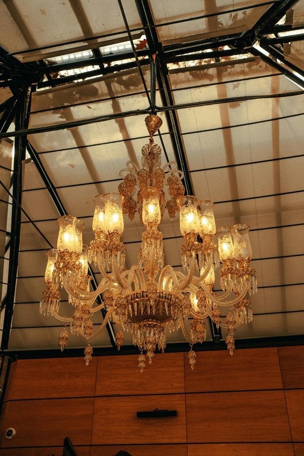 Chandeliers A Fusion of Art, Engineering, and Functionality-Sheet4