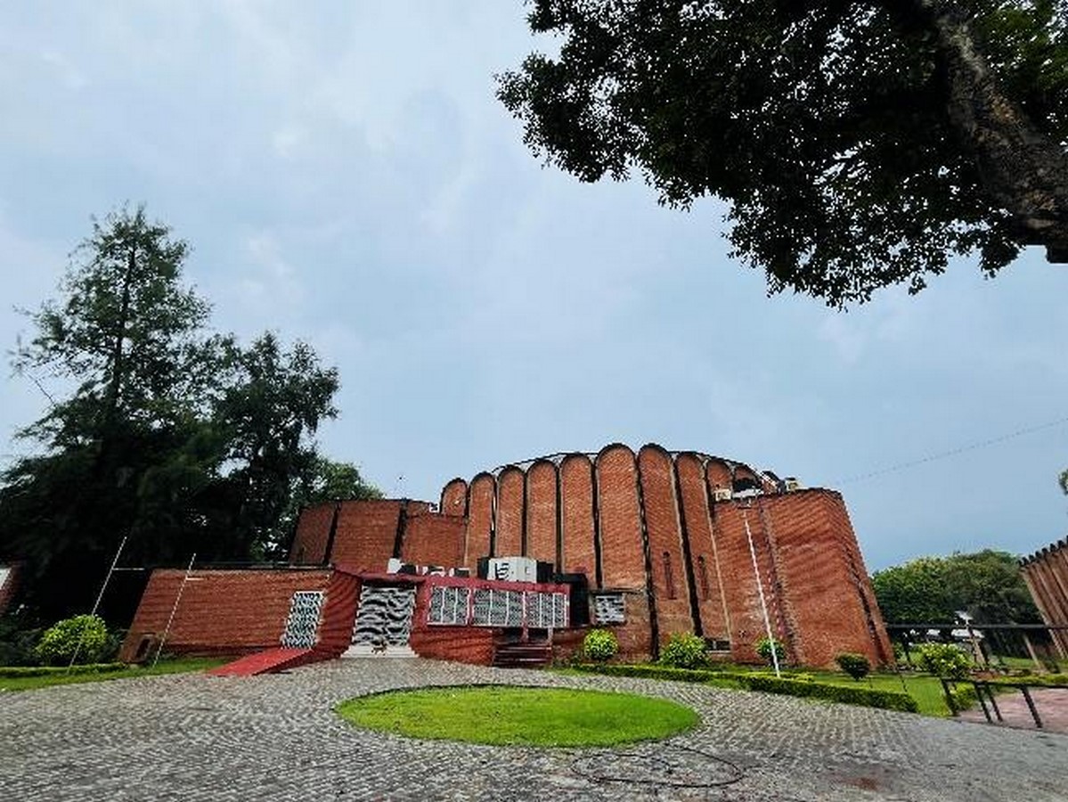 Aligarh Muslim University, Aligarh-Sheet11