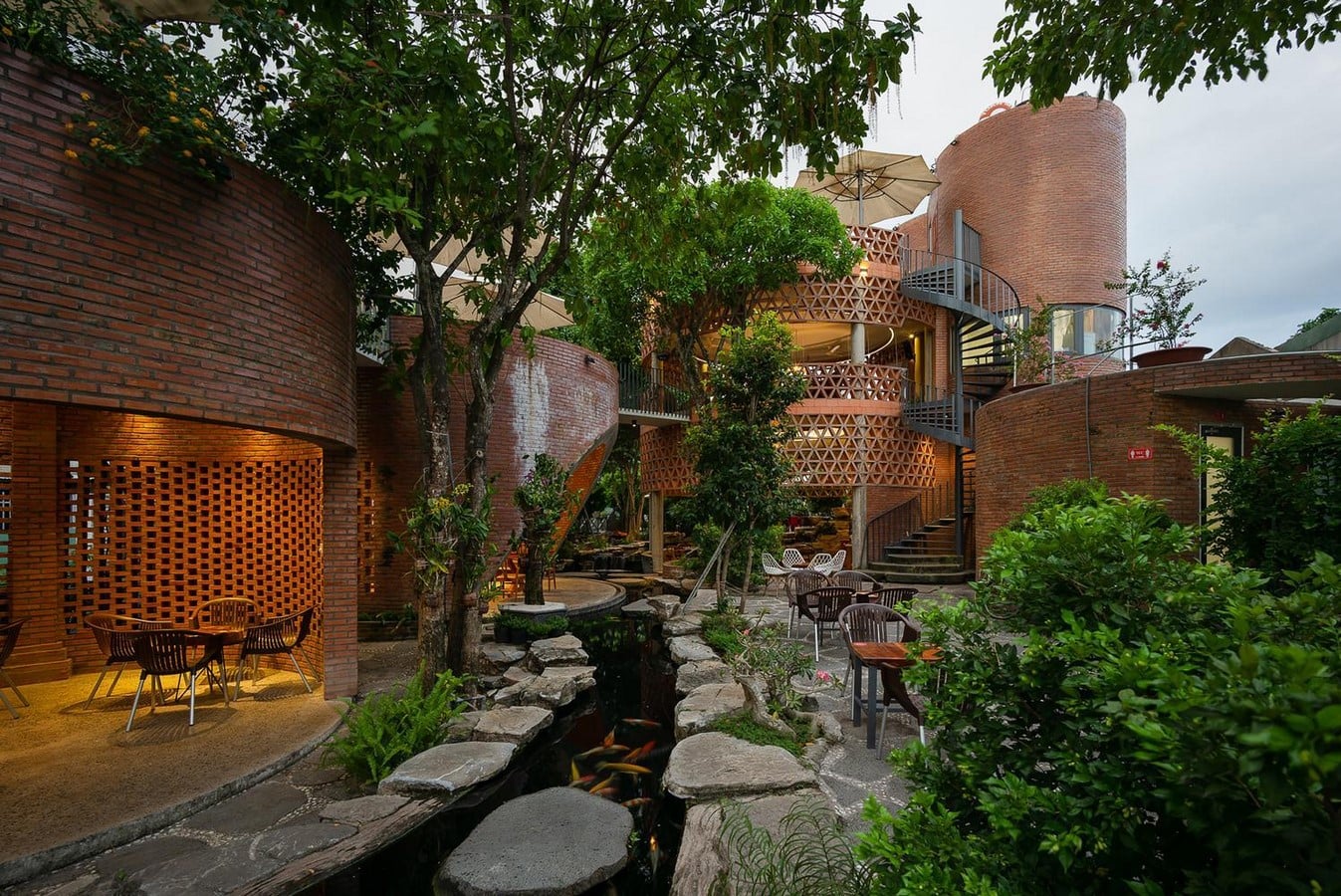 The Role of Architecture in Shaping Coffee Culture-Sheet6