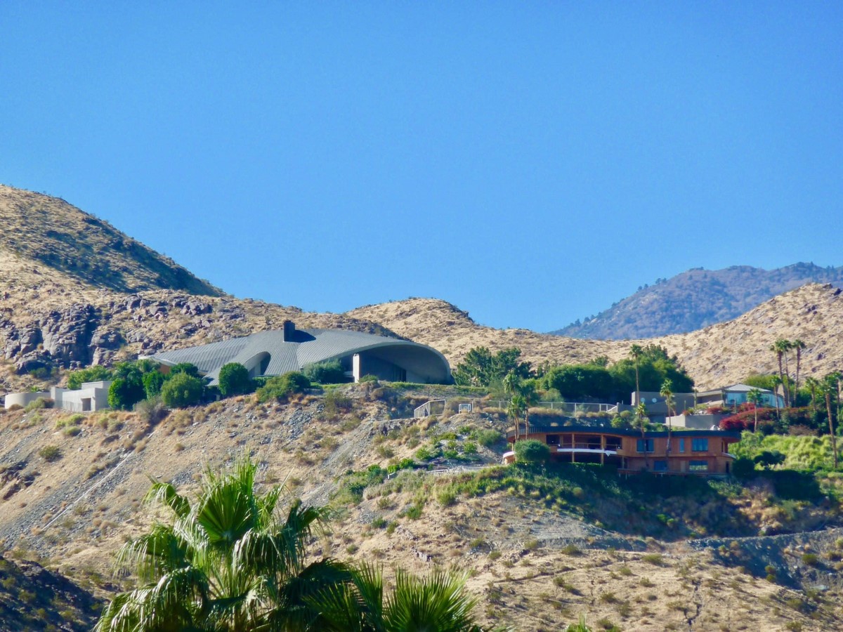 Project in-depth_ Bob Hope House, Palm Springs-Muskaan Amlani-Sheet1