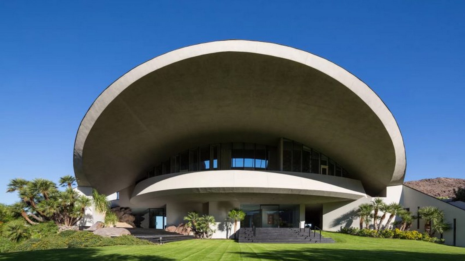 Project in-depth_ Bob Hope House, Palm Springs-Muskaan Amlani-Sheet9