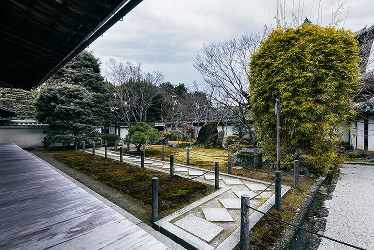 The Importance of Seasonal Maintenance in Preserving Architectural Landscapes