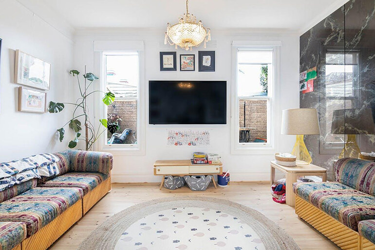 Home Essentials: Choosing the Right Furniture for Your Living Room