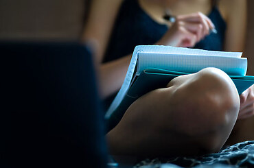 Navigating the Challenges of Thesis Writing: Tips and Strategies