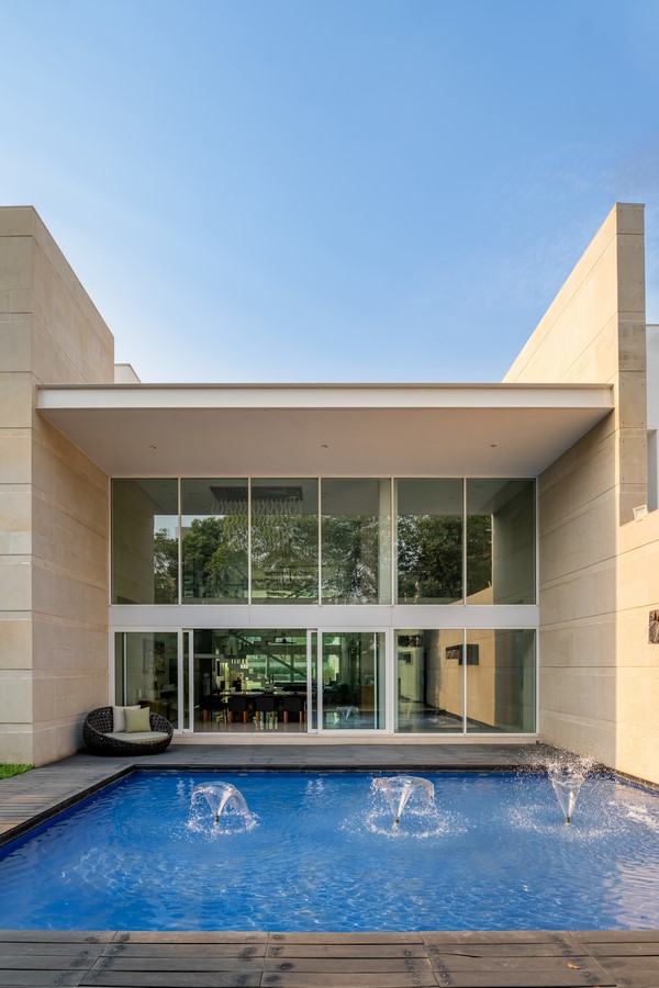 Lakhani Villa by INI Design Studio-Sheet10